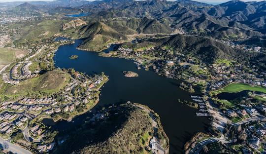 Thousand Oaks
